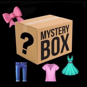 Clothing mystery box/bag - bulk clothing for keeping or reselling